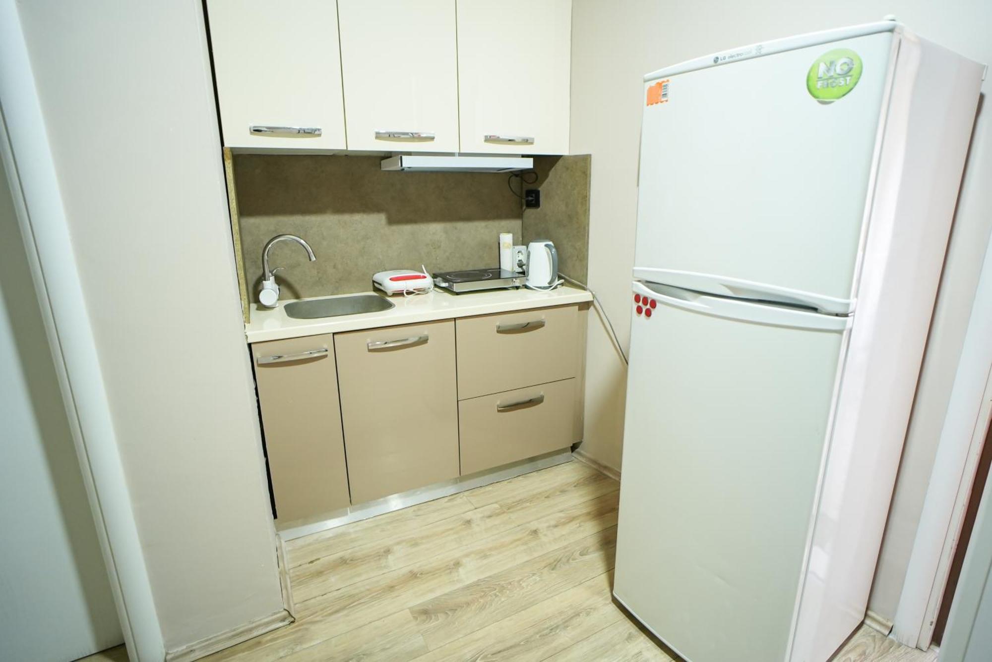 Grandpa House - App.3 Apartment Tirana Bagian luar foto